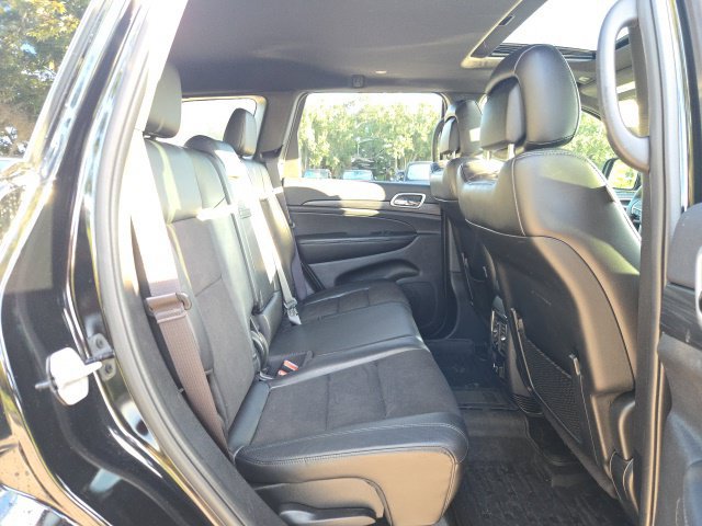 Used 2020 Jeep Grand Cherokee Altitude AWD/4WD image 10
