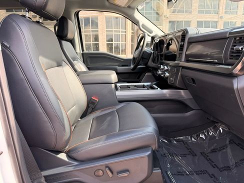 Used 2025 Ford F250 Lariat AWD/4WD image 18