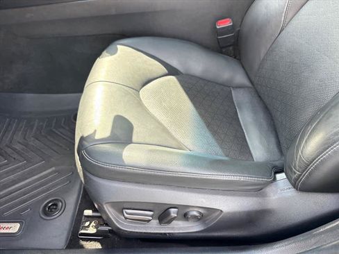 Used 2020 Toyota Camry XSE FWD image 23