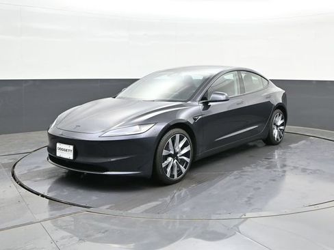 Used 2025 Tesla Model 3 RWD image 27