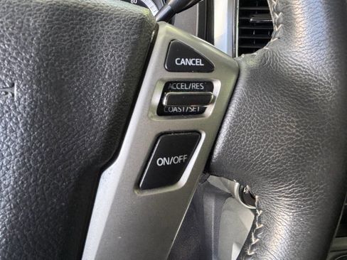 Used 2016 Nissan Titan PRO-4X image 20
