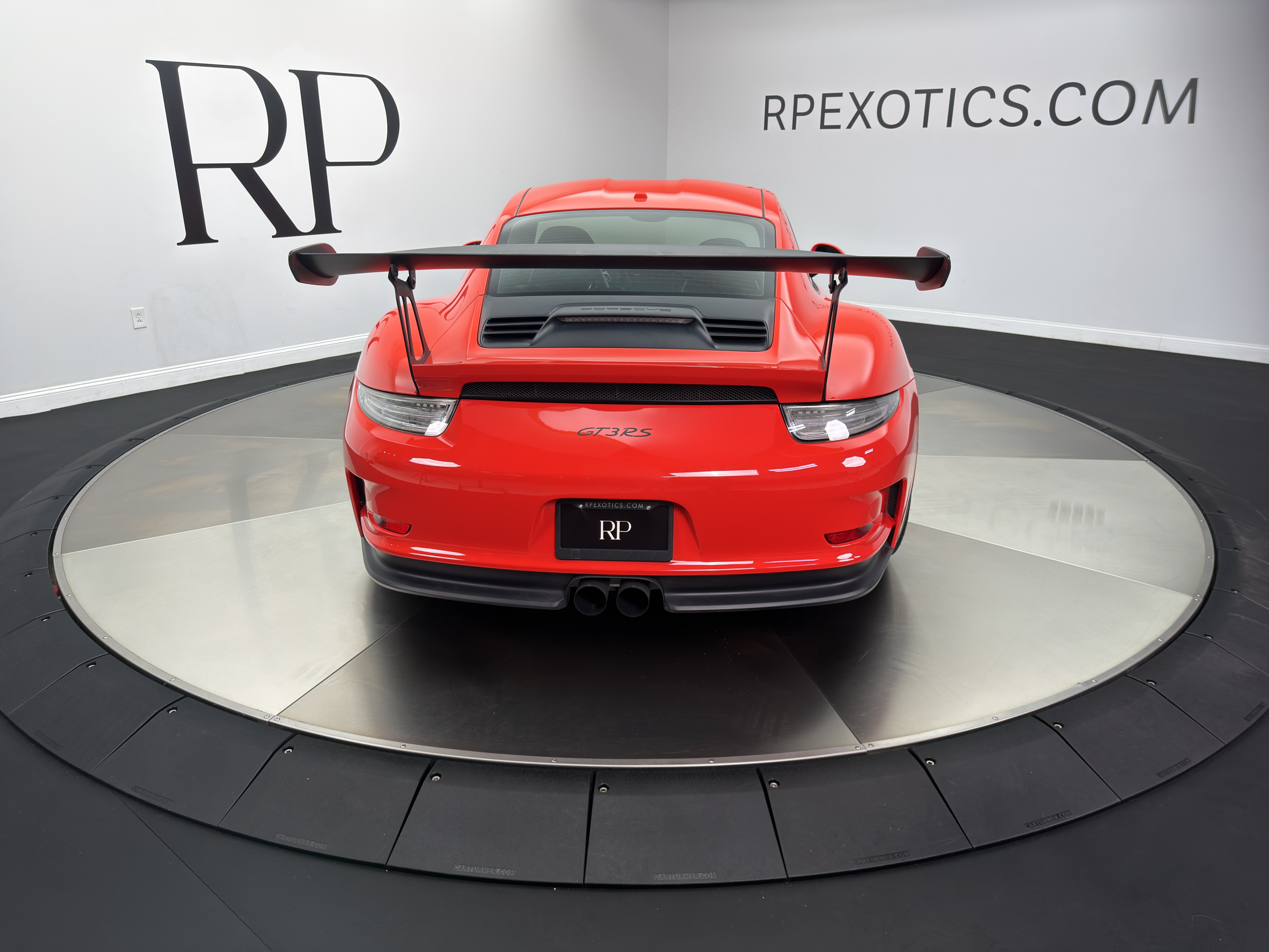 Used 2016 Porsche 911 GT3 RS RWD image 5