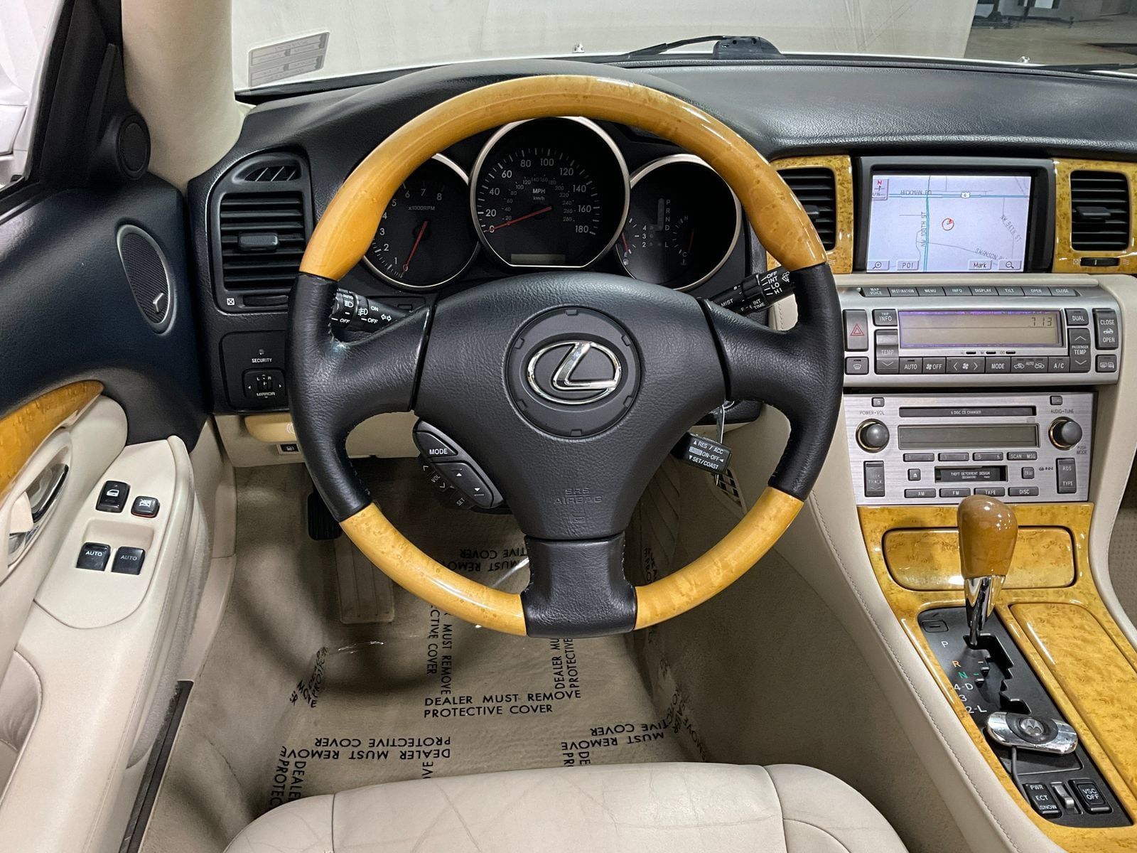 Used 2004 Lexus SC 430 Convertible RWD image 9