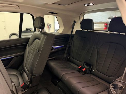 Used 2020 BMW X7 xDrive40i w/ Cold Weather Package AWD/4WD image 23