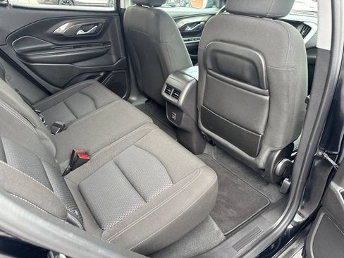 Used 2024 GMC Terrain SLE w/ Driver Convenience Package AWD/4WD image 11