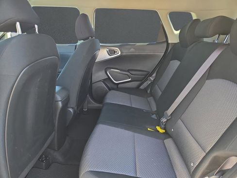 Used 2025 Kia Soul LX w/ LX Technology Package image 12