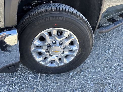 New 2026 Chevrolet Silverado 3500 LTZ w/ LTZ Plus Package image 13