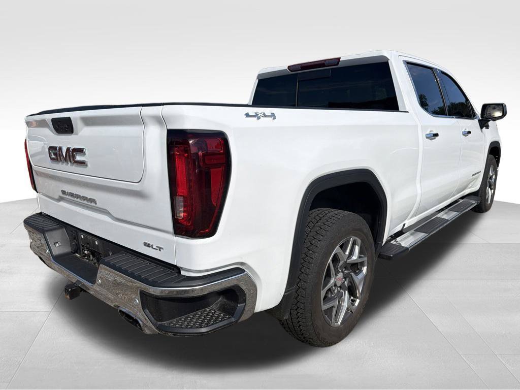 Used 2024 GMC Sierra 1500 SLT w/ SLT Premium Plus Package AWD/4WD image 15