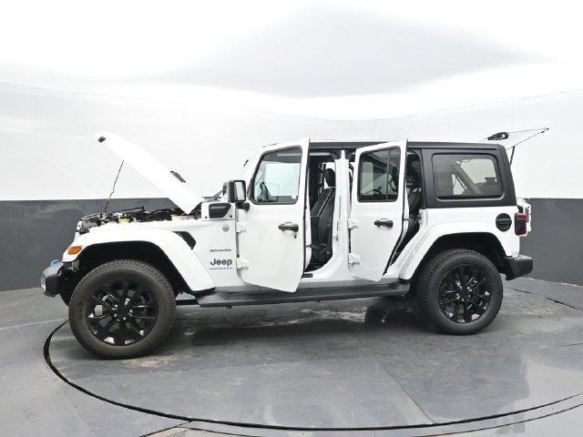 Used 2023 Jeep Wrangler Unlimited Sahara w/ Cold Weather Group AWD/4WD image 61