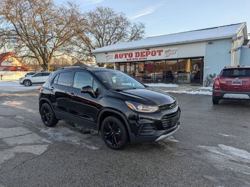 Used 2019 Chevrolet Trax LT w/ Redline Edition image 1