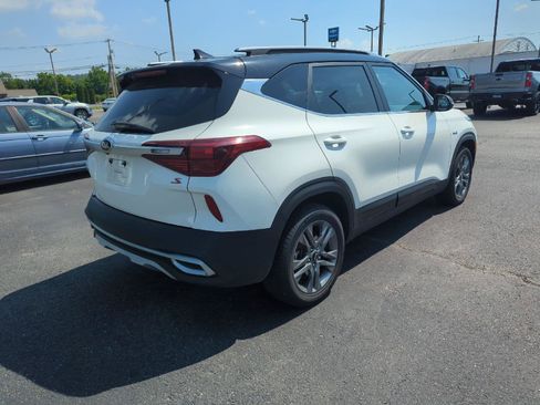 Used 2021 Kia Seltos S AWD/4WD image 7