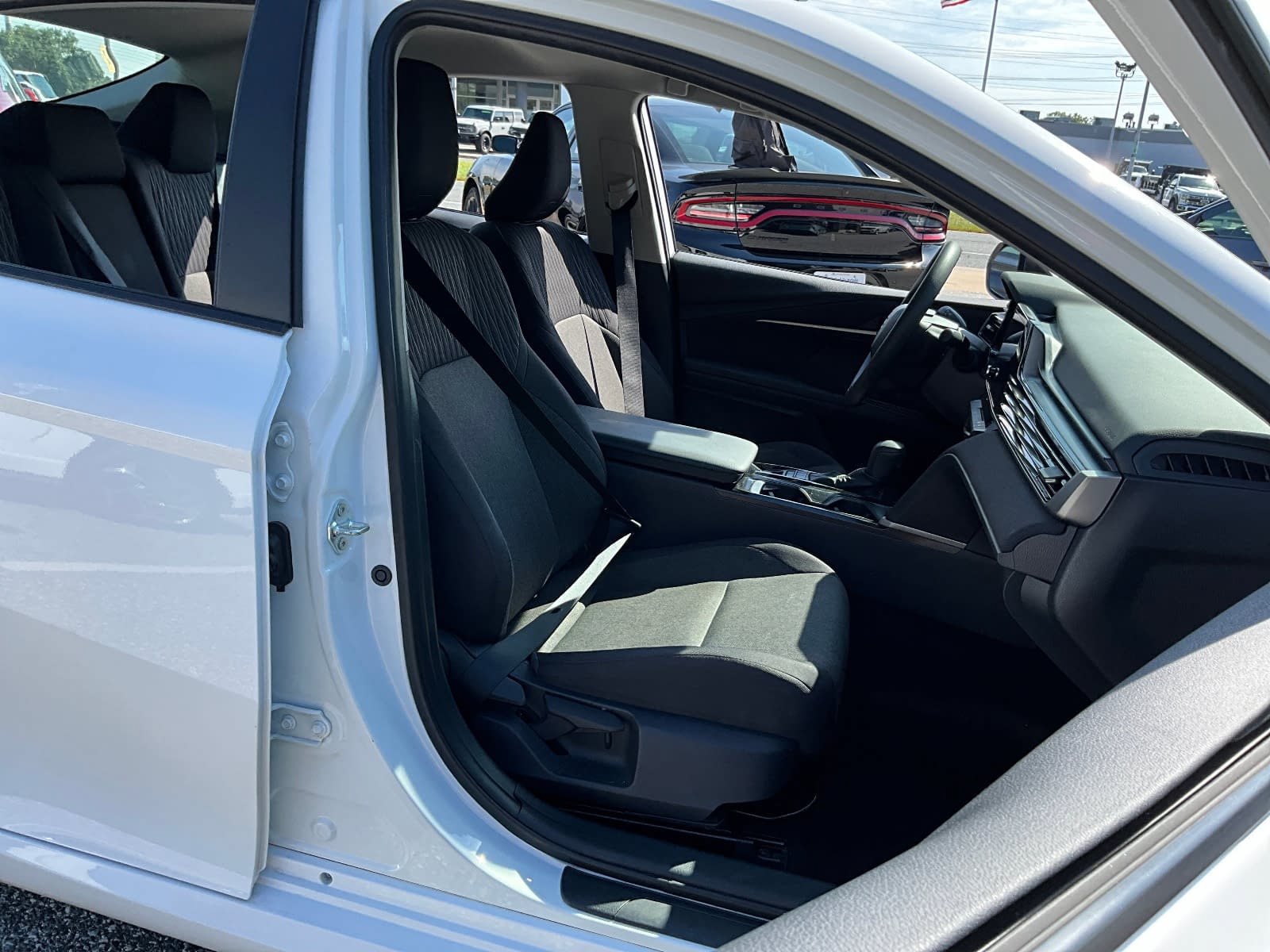 Used 2025 Toyota Camry LE FWD image 25