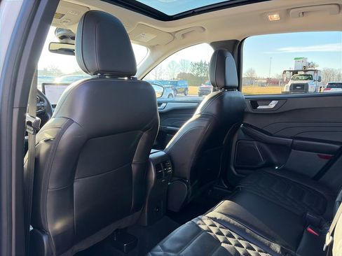 Used 2024 Ford Escape Platinum w/ Premium Technology Package image 30