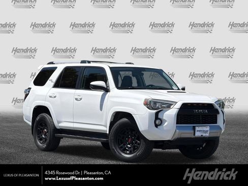 Used 2017 Toyota 4Runner TRD Off-Road AWD/4WD image 1