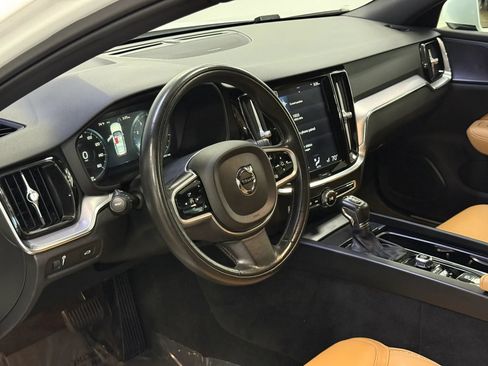 Used 2020 Volvo V60 T5 Cross Country AWD/4WD image 18