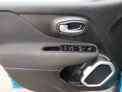 Used 2021 Jeep Renegade Latitude image 20