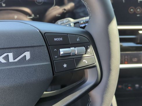 New 2026 Kia Sportage SX FWD image 36
