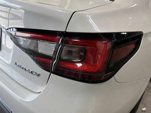 Used 2025 Subaru Legacy Premium AWD/4WD image 11