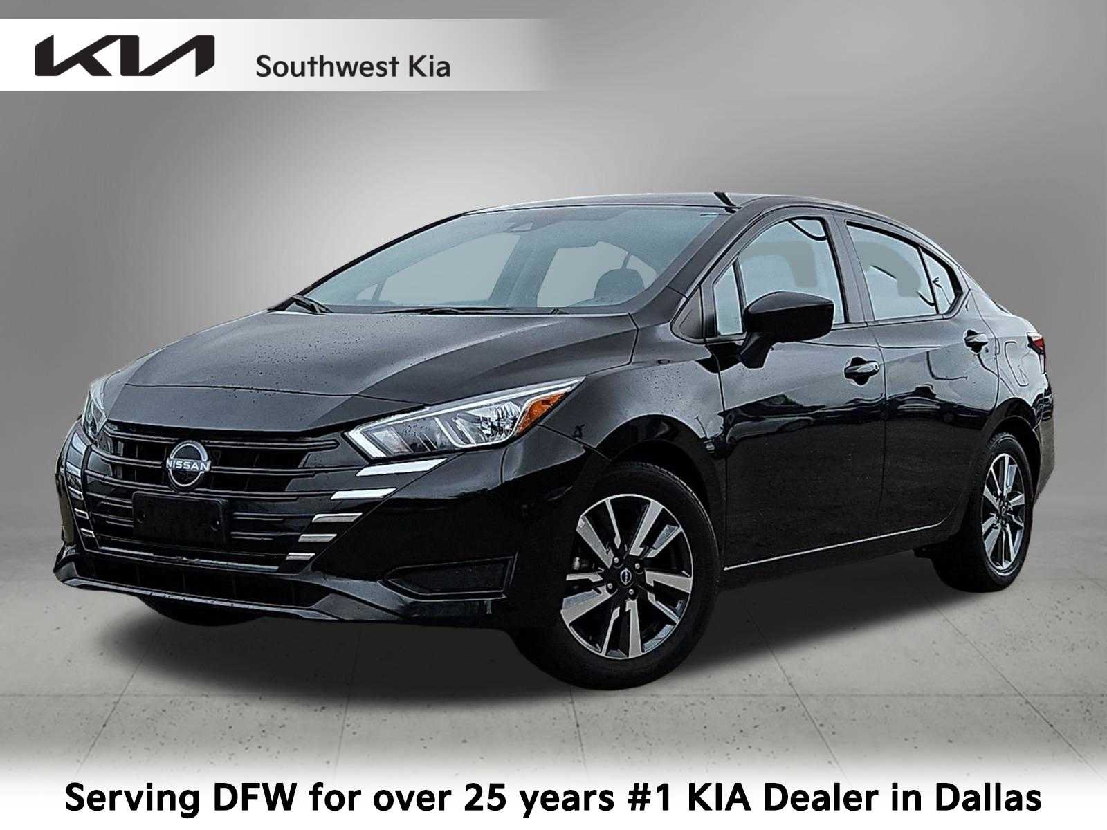 Used 2024 Nissan Versa SV FWD image 1
