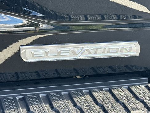 New 2026 GMC Sierra 1500 Elevation image 27