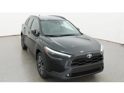 New 2026 Toyota Corolla Cross XLE w/ Convenience Package FWD image 14