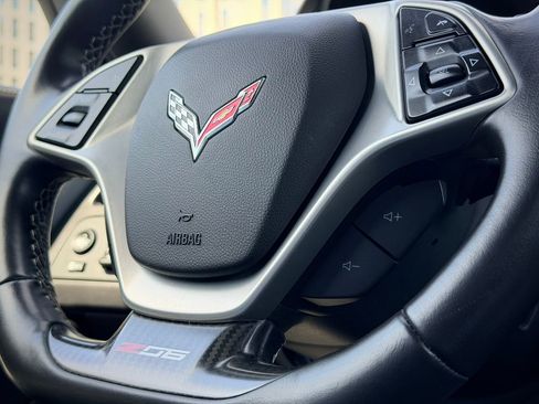 Used 2015 Chevrolet Corvette Z06 w/ 2LZ Preferred Equipment Group RWD image 9