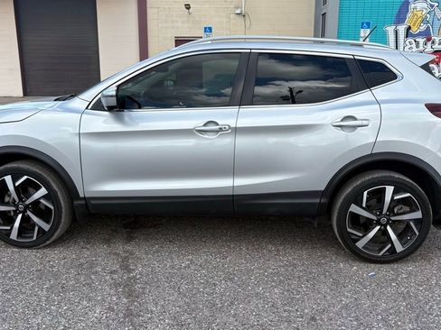 Used 2020 Nissan Rogue Sport SL w/ Premium Package FWD image 6