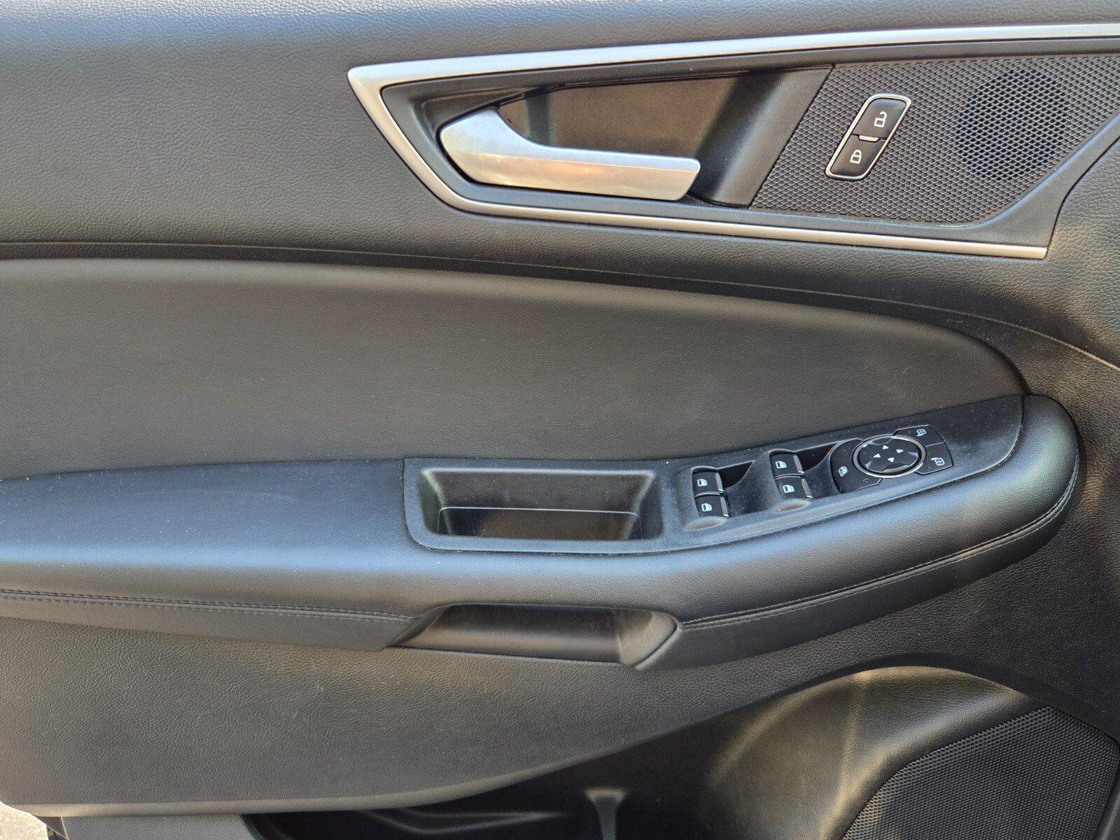Used 2023 Ford Edge SEL w/ Convenience Package AWD/4WD image 30