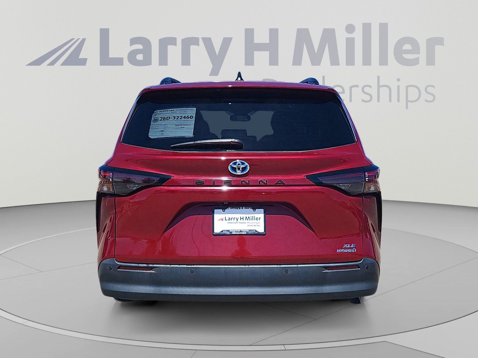 Certified 2023 Toyota Sienna XLE FWD image 4
