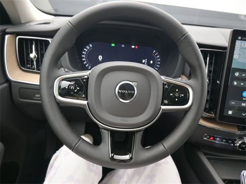 New 2026 Volvo XC60 B5 Core w/ Climate Package image 23