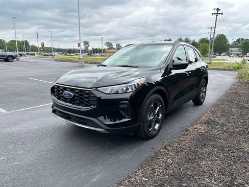 Used 2025 Ford Escape ST-Line FWD image 4
