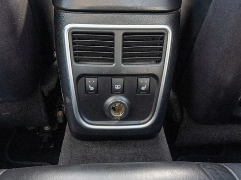Used 2012 Chrysler 300 C RWD image 32