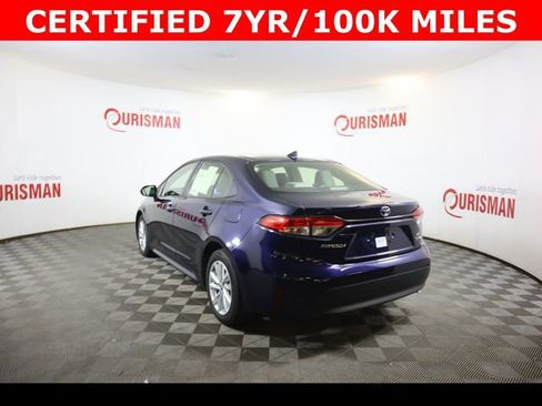 Used 2025 Toyota Corolla LE w/ LE Premium Package image 9