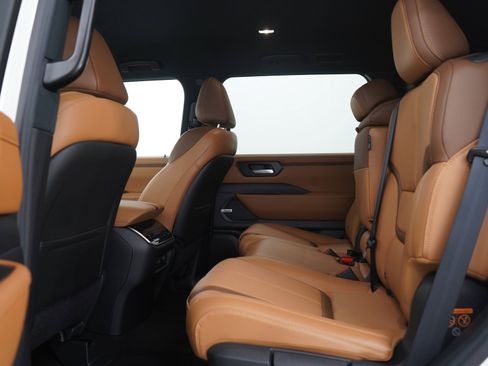 Certified 2025 Nissan Armada SL AWD/4WD image 21