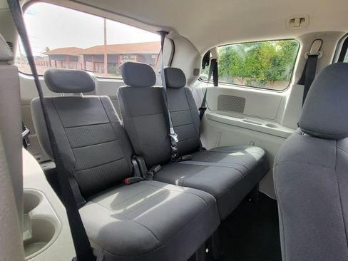 Used 2008 Dodge Grand Caravan SE image 19