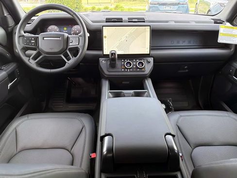 New 2026 Land Rover Defender 110 X-Dynamic SE AWD/4WD image 13