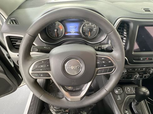 Used 2022 Jeep Cherokee Latitude Lux AWD/4WD image 11