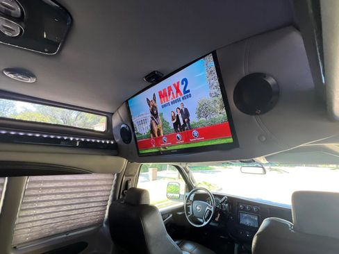 Used 2016 GMC Savana 2500 Extended image 33