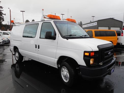 Used 2008 Ford E-150 and Econoline 150 image 1
