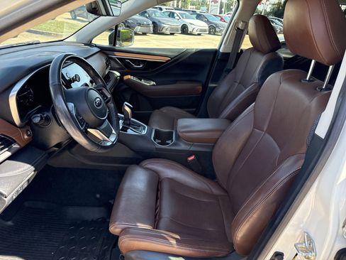 Used 2020 Subaru Outback Touring w/ Popular Package #2 image 11