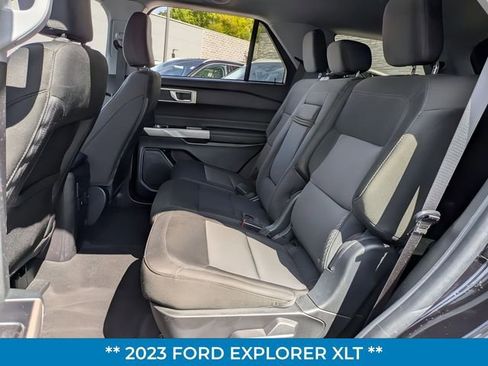Certified 2023 Ford Explorer XLT image 27