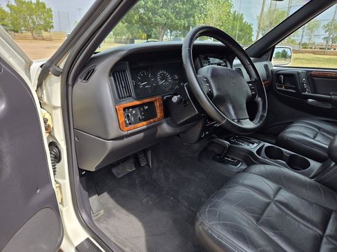Used 1998 Jeep Grand Cherokee Limited AWD/4WD image 13