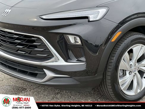 Certified 2024 Buick Encore GX Preferred FWD image 7