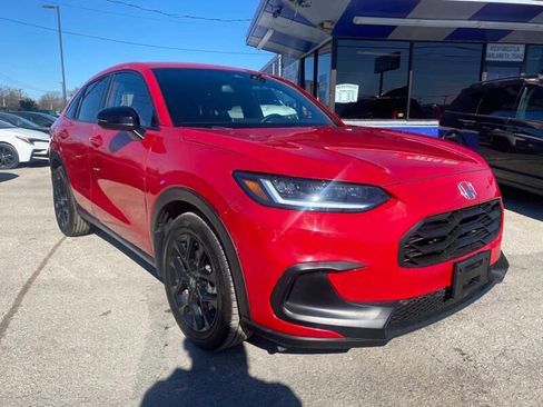 Used 2025 Honda HR-V Sport image 3