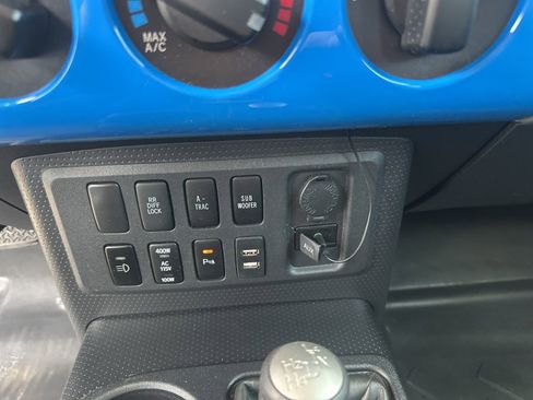 Used 2007 Toyota FJ Cruiser Base image 19