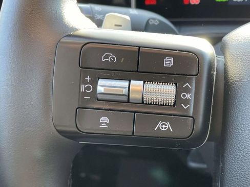 Certified 2025 Hyundai Santa Fe Limited image 11