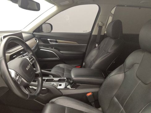 Used 2022 Kia Telluride SX w/ Towing Package FWD image 17
