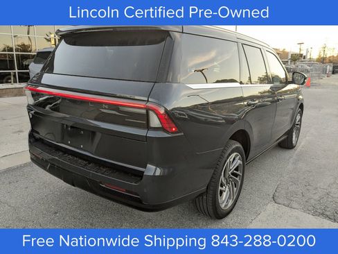 Certified 2025 Lincoln Navigator Reserve image 4