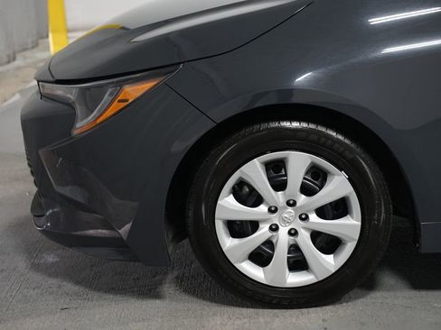 Used 2024 Toyota Corolla LE image 5