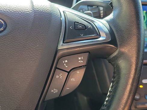 Used 2019 Ford Fusion Titanium image 32